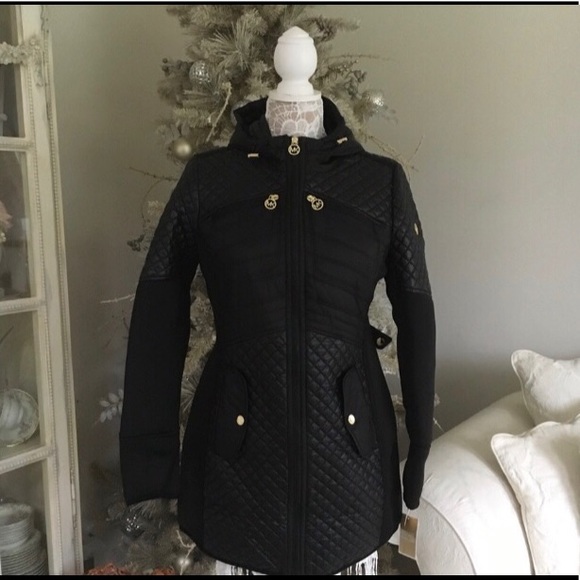 New! 😍MICHAEL KORS jacket -hood is not detachable - Picture 6 of 13